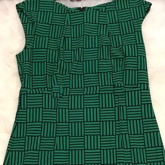 SALE Green Stripe‎ Dress - Picture 5 of 8